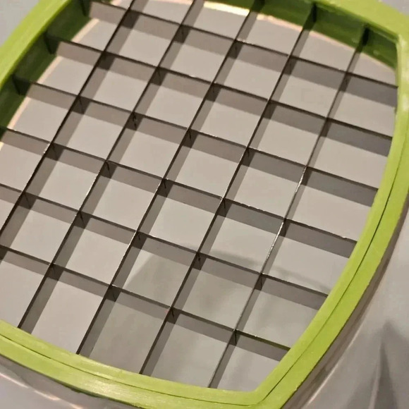 Starfrit |  Easy Fry & Veggie Cutter - Picture 12 of 15